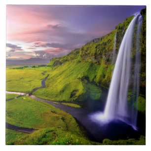 Foto da Cachoeira Islandesa Verde Natureza