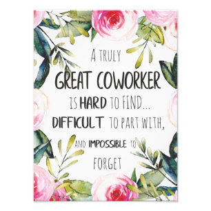 Foto Dar presente para o colega de trabalho deixando o 