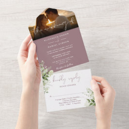 Foto de casamento com verde floral lilás