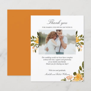 Foto de casamento floral amarelo e verde OBRIGADA