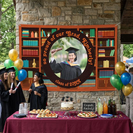 Foto de Formatura com Tema de Biblioteca