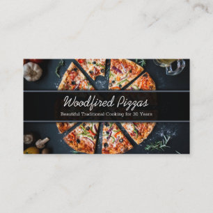 Foto de uma pizza na ardósia - cartão de visita