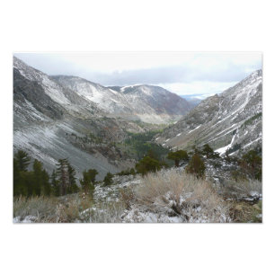 Foto Dirigindo pelas montanhas Snowy Sierra Nevada