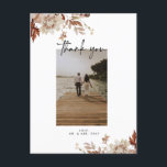 Foto do casamento outono Obrigado Cartão de Posto<br><div class="desc">Este eterno,  romântico,  apresenta um roteiro moderno emparelhado com texto ousado. Por favor,  entre em contato comigo se precisar de ajuda com este design.</div>