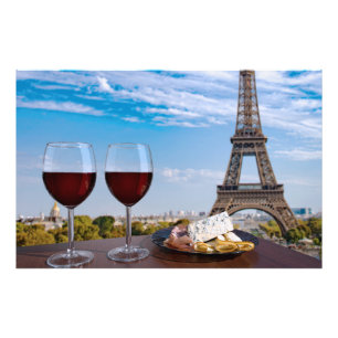 Foto Dois copos de vinho no café em Paris