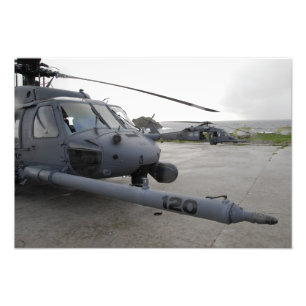 Foto Dois HH-60G pavimentam falcões