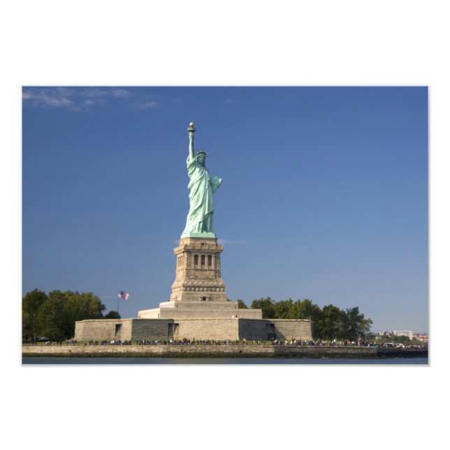 Foto Estátua da Liberdade na Ilha da Liberdade em Nova (Frente)