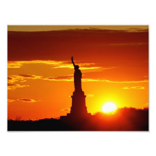 Foto Estátua da liberdade no por do sol