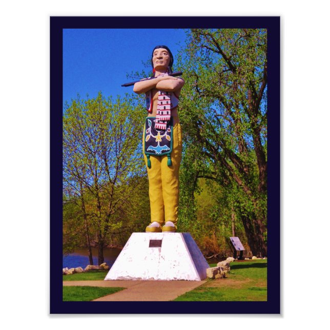 Foto Estátua de Hiawatha (Frente)