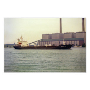 Foto Excelentes Lagos M/V Brunto em Rua, Rio Clair