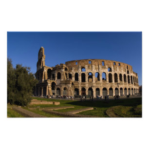 Foto Famous Colosseum in Roma Italy Landmark 2