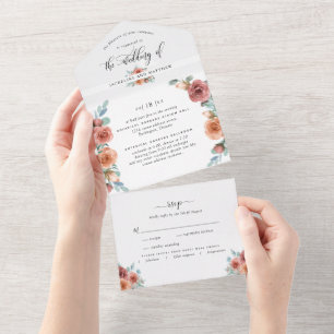 Foto: Feliz Casamento Floral com RSVP Perfurado
