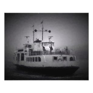 Foto Ferry para Suomenlinna fortaleza ilha no nevoeiro 