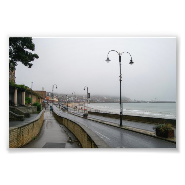 Foto Foggy Morning at Scarborough (Frente)