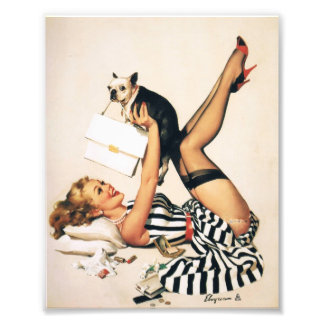 Foto Garota Pin-up Amante de Cachorrinhos - Arte Pin-up
