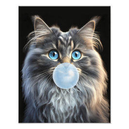 Foto Gato com olhos azuis soprando um chiclete azul