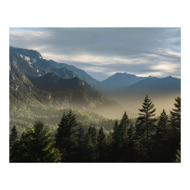 Foto Golden Hour Misty Peaks Evergreen Forest Art (Frente)