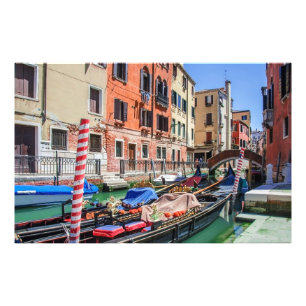Foto Gôndola tradicional em Veneza