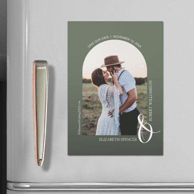 Foto: Green Save the Date Magnetic Card (Criador carregado)