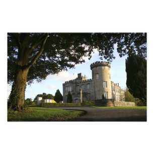 Foto Irlanda, a entrada lateral do Castelo Dromoland.