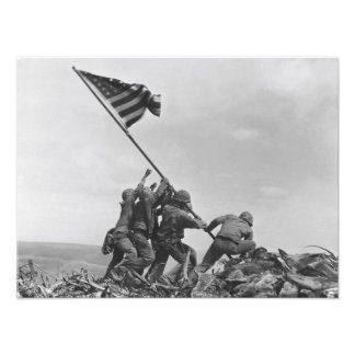 Foto Levantando a bandeira em Iwo Jima