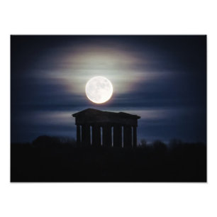 Foto Lua cheia sobre Penshaw Monument Poster/Impressão