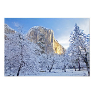Foto Luz do nascer do sol atinge El Capitan através da 