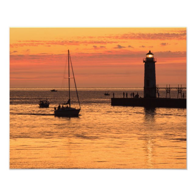Foto Maniste Lighthouse Sunset Sailboat (Frente)
