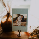 Foto mínima moderna | Cartão de Número de Tabela<br><div class="desc">Apresentando suas próprias fotos - pense em fotos de engajamento, fotos de infância, fotos de relacionamentos. Estas placas de números de tabela são uma forma única de mostrar suas fotos favoritas. Os números das mesas melhoram a aparência da sua capa de mesa e colocam o toque final no seu dia...</div>