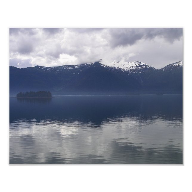 Foto Misty Alaskan Sea in Shades of Blue (Frente)