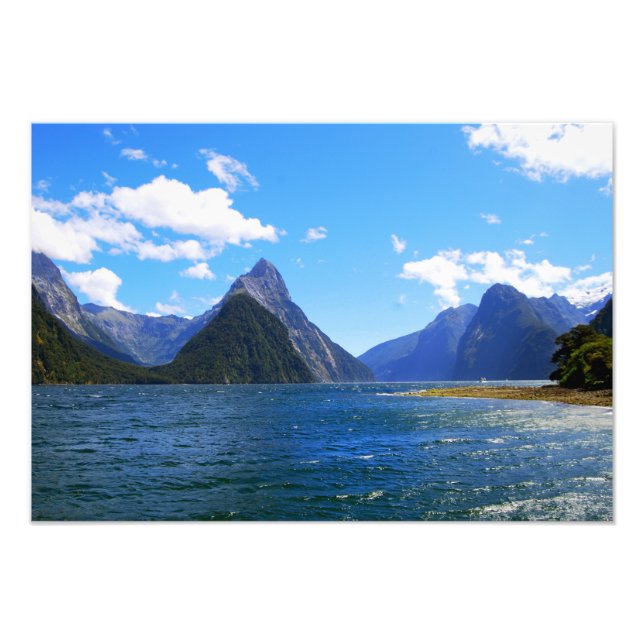 Foto Miter Peak, Milford Sound, Nova Zelândia (Frente)