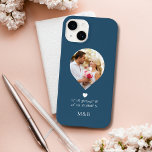 Foto Monograma Coração Romântico Coordena Moderno<br><div class="desc">Foto Monograma Romântico Codinates Modern mostra sua foto favorita com seu monograma e coordenadas personalizadas de longitude e latitude,  que são especiais a você na tipografia moderna do roteiro. Presente perfeito para aniversário,  Natal,  casamento,  noiva,  noiva-a-ser,  Dia de os namorados e muito mais. Elaborado por ©Evco Studio www.zazzle.com/store/evcostudio</div>