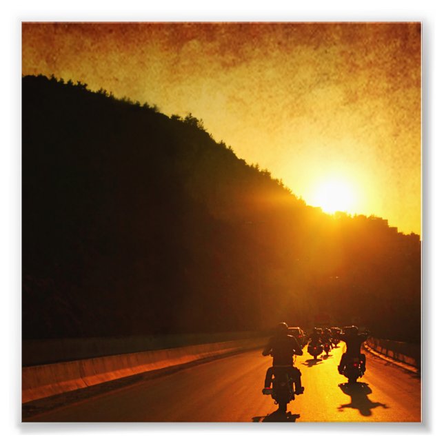 Foto Motociclos ao pôr do sol (Frente)