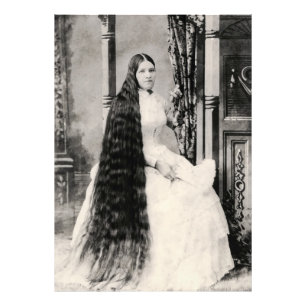 Foto Mulher Vitoriana com Cabelo Longo