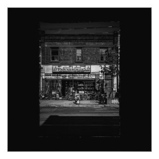 Foto Nº 1030 Queen St E 3 com Borda