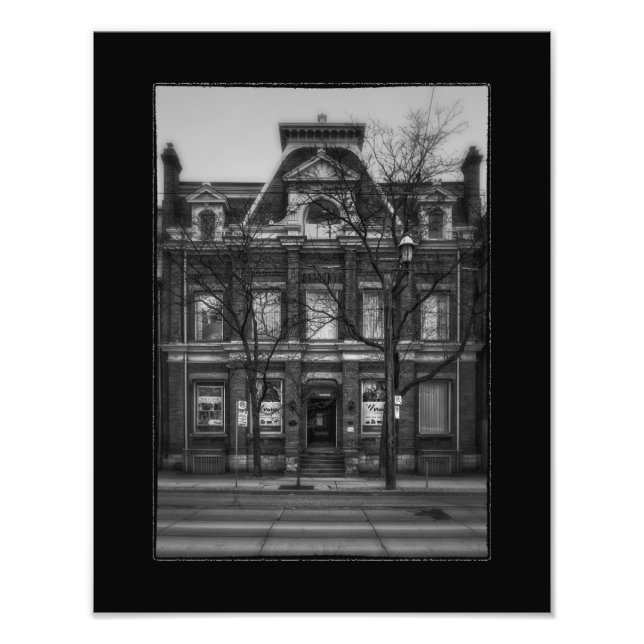 Foto Nº 496 Queen St E 4 com Borda (Frente)