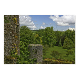 Foto Na Irlanda, no Castelo Blarney uma torre de pedra
