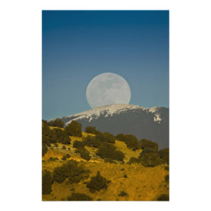Foto Nascer da lua sobre as Montanhas Sangue de Cristo,