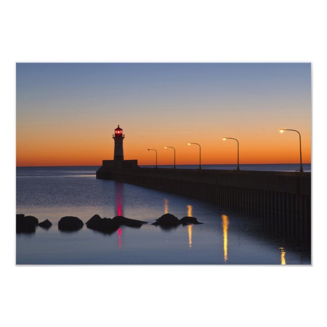 Foto North Pier Lighthouse em Duluth, Minnesota, (Frente)