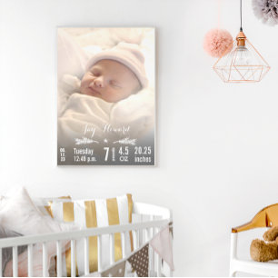 Foto nova do bebê com ramo & estrela do pinho do