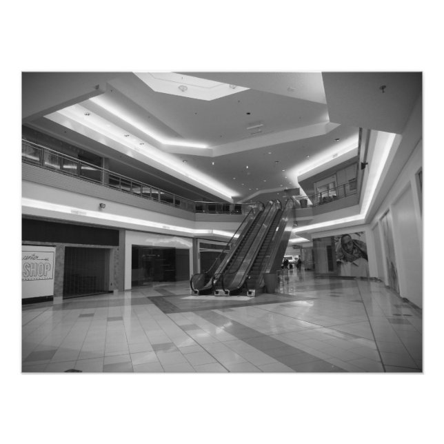 Foto "O Pessoas Normalmente Passa 10 Minutos Aqui" (Frente)