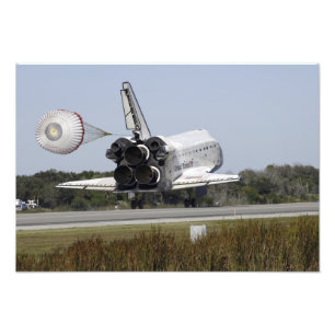 Foto O vaivém espacial Atlantis unfurls sua rampa de