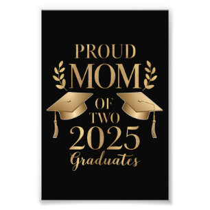 Foto Orgulhosa Mãe de Dois Graduandos de 2025 Gêmeos Gr