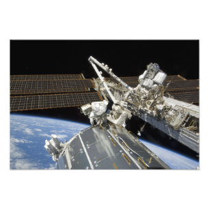 Foto Os astronautas executam uma série de tarefas