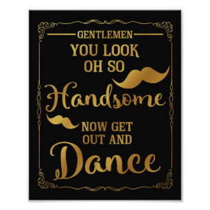 Foto ouro do sinal do casamento do banheiro dos homens