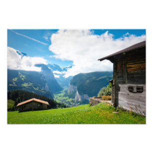 Foto Paisagem no vale de Lauterbrunnen na Suiça