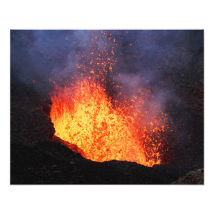 Foto Paisagem vulcânica - erupção quente da lava da