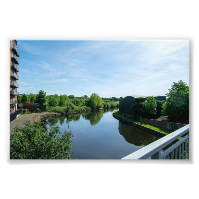 Foto Peaceful Waterside at Wakefield Waterfront (Frente)