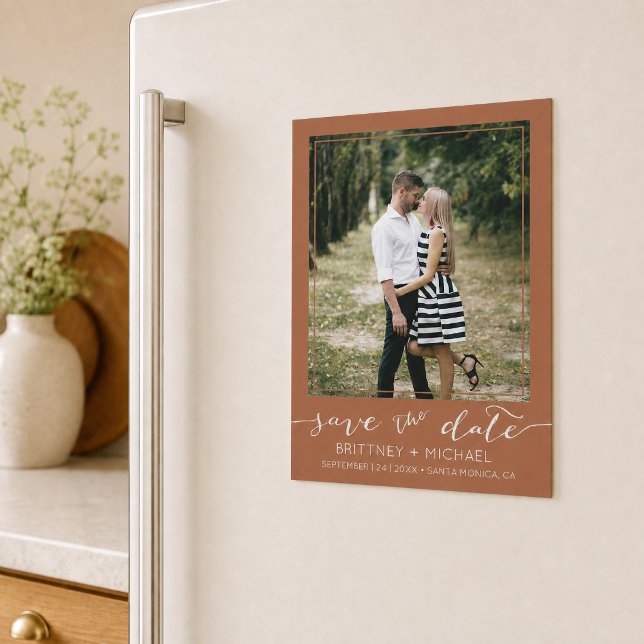 Foto Personalizada Salva a Data Terracota (Announce your wedding with this custom photo save the date design. )