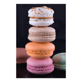 Foto Pilha colorida de macarões franceses